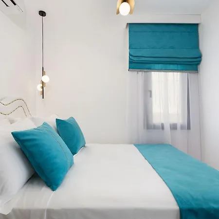 Castello Luxury With Private Jacuzzi Apartament *