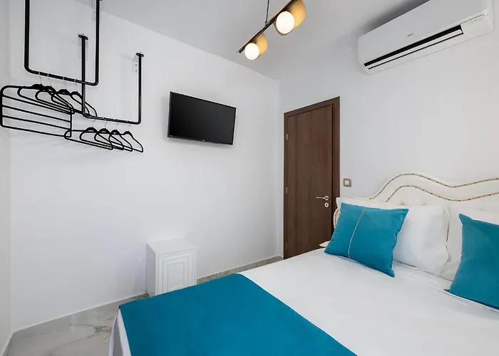 Castello Luxury With Private Jacuzzi Apartament *