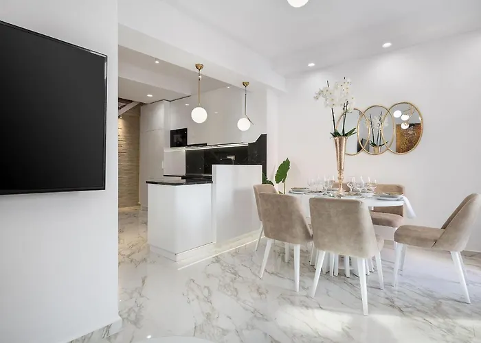 Castello Luxury With Private Jacuzzi *