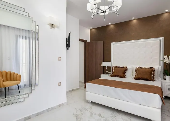 Castello Luxury With Private Jacuzzi Apartament *
