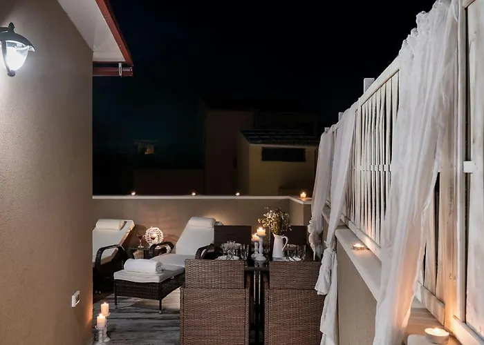 Castello Luxury With Private Jacuzzi