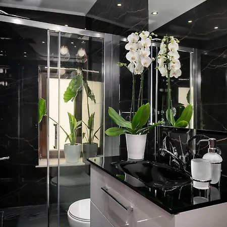 Castello Luxury With Private Jacuzzi Appartement *