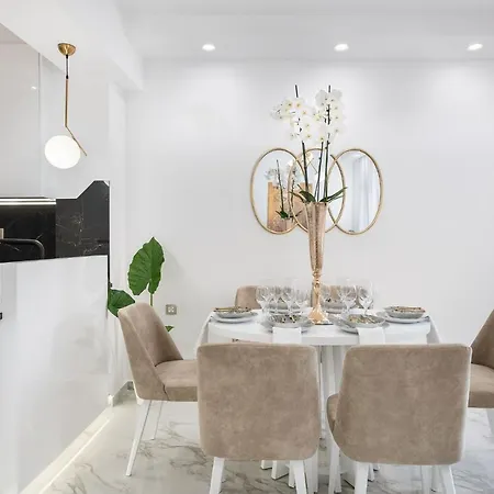 Castello Luxury With Private Jacuzzi *