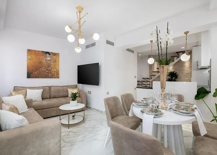 Castello Luxury With Private Jacuzzi