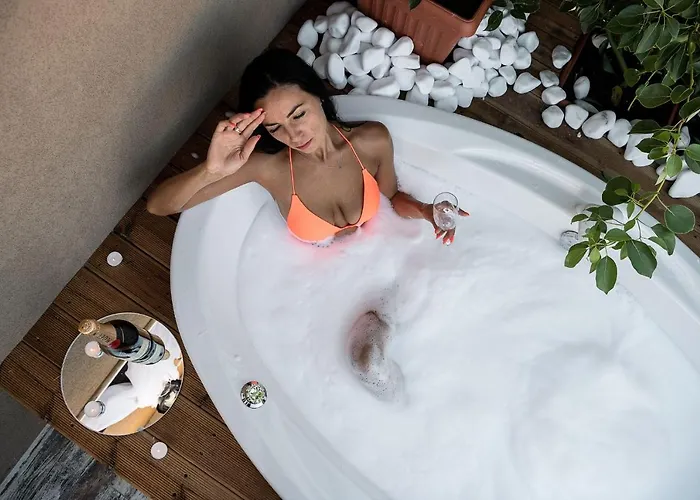 Castello Luxury With Private Jacuzzi Διαμέρισμα Χανιά